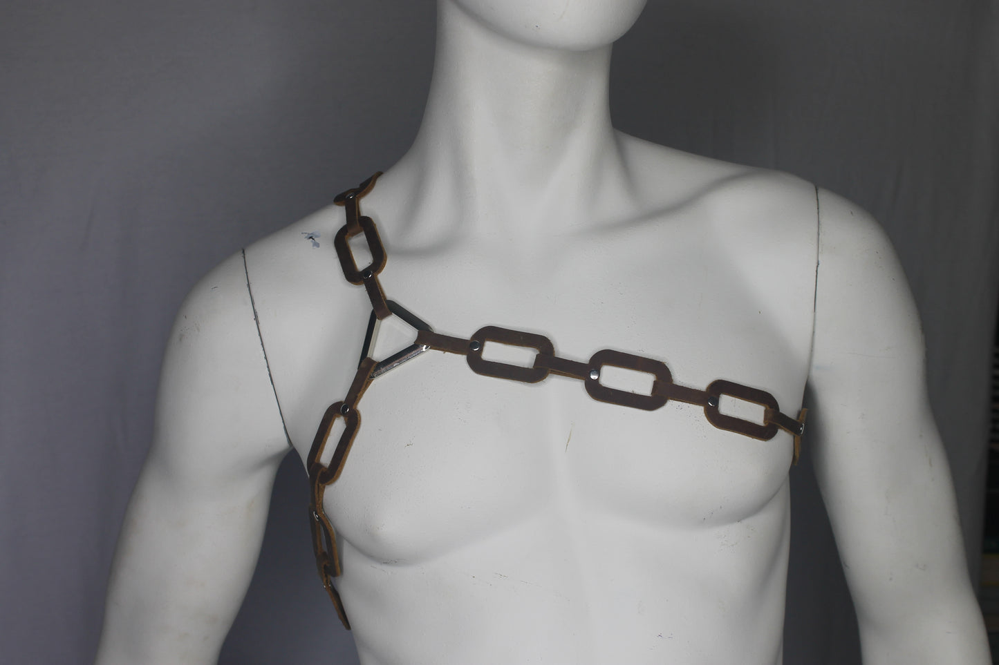 ROMAN CHAIN HARNESS