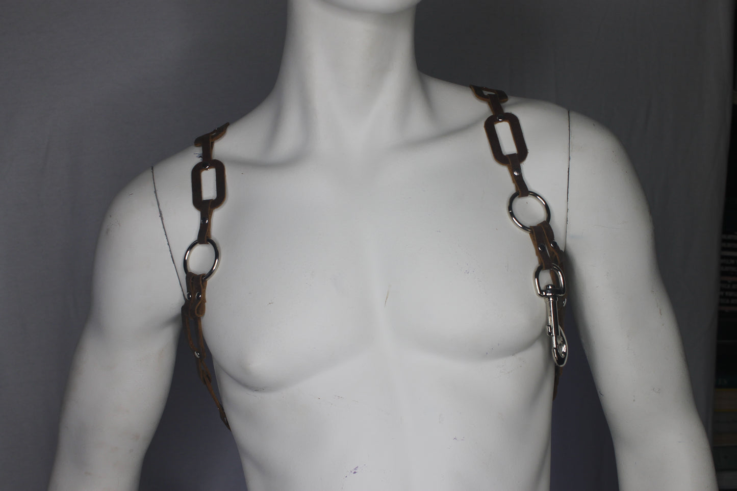 BULLDOG CHAIN HARNESS LEATHER
