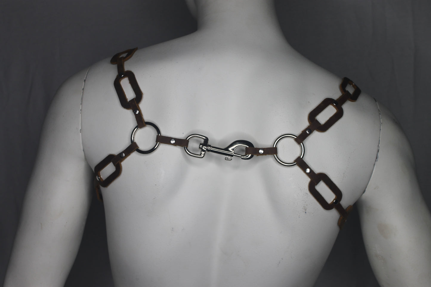 BULLDOG CHAIN HARNESS LEATHER